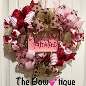 Handmade 17” Valentine’s Day Ribbon Wreath Hearts in Red & White w28